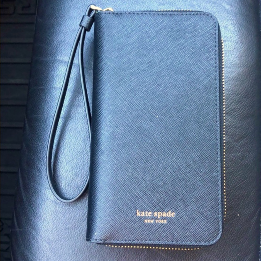 NWOT - Kate Spade IPhone Case/Wallet/Wristlet  IPhone XS Max